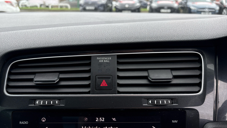 Volkswagen Golf 1.5 TSI EVO SE [Nav] 5dr Petrol Hatchback